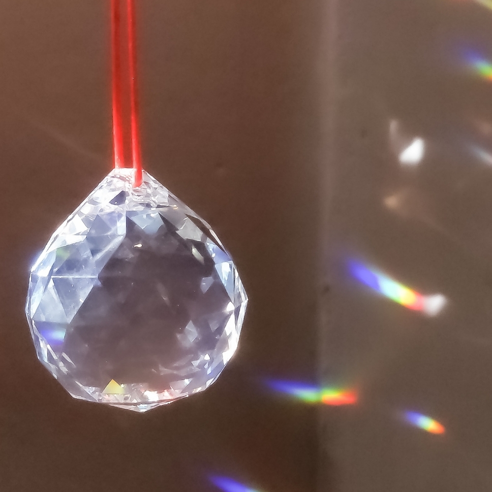 Feng Shui Crystal Prism Suncatcher - 40mm Rainbow Maker
